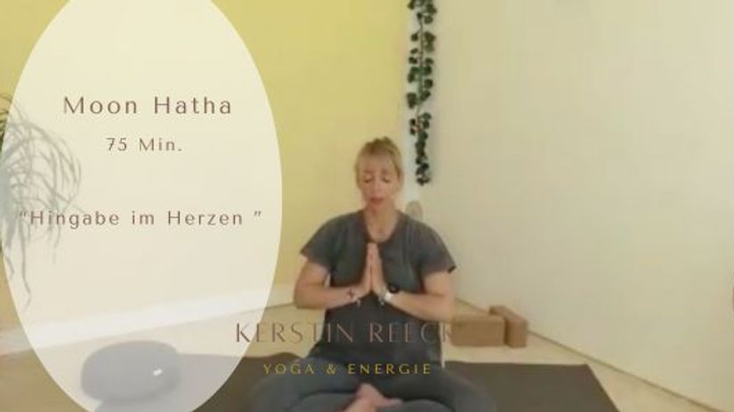 Moon Hatha - Hingabe im Herzen